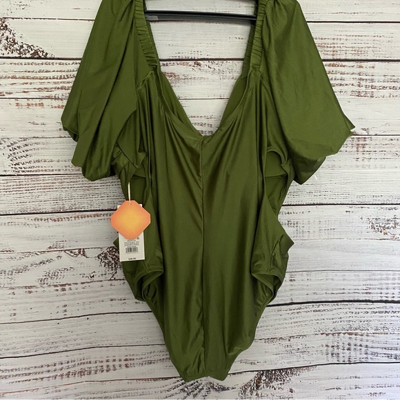 NWT Fe Noel Metallic Puff Sleeve Cut Out Medium Coverage One Piece Swimsuit - Picture 3 of 14